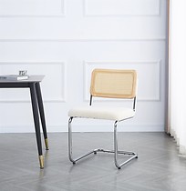 Zestaw 2 krzeseł metalowych z plecionką (białe pętelki)