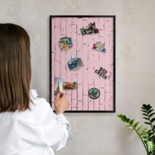 Tablica magnetyczna do salonu w czarnej ramie, Różowa cegła 60x40, 8083731