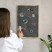 Ozdobna tablica magnetyczna w złotej ramie, Szara elegancja 60x40, 8211839