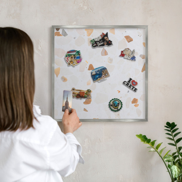 Ozdobna tablica na magnesy w srebrnej ramie, 50x50 Wallfluent, 8234832